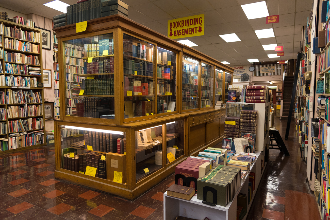 Ohio Book Store Has Been Selling Books On Main Street Since 1941 Cincinnati Refined