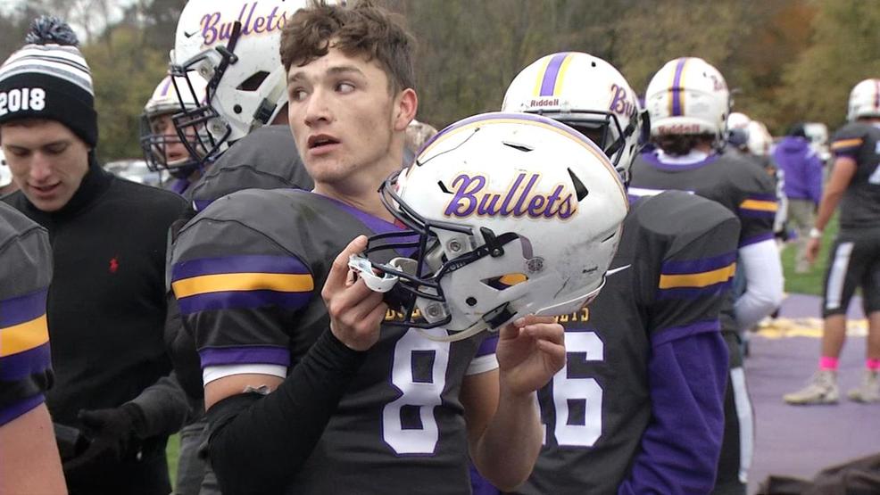 Williamsville starts the running clock in the 1st round HALL WILLIAMSVILLE.Copy.01.jpg