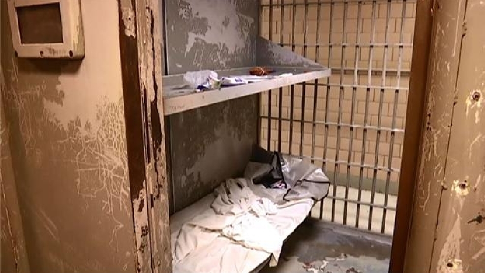 A First Hand Look Inside The Adams County Jail Khqa