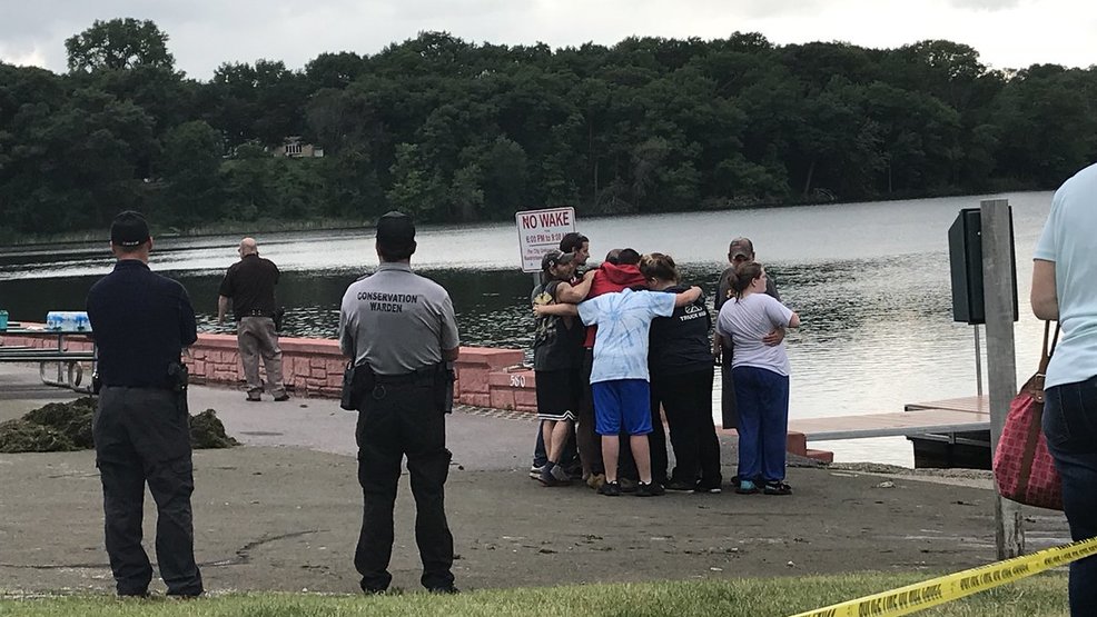 Search crews locate body of 13yearold boy who drowned in Silver Lake