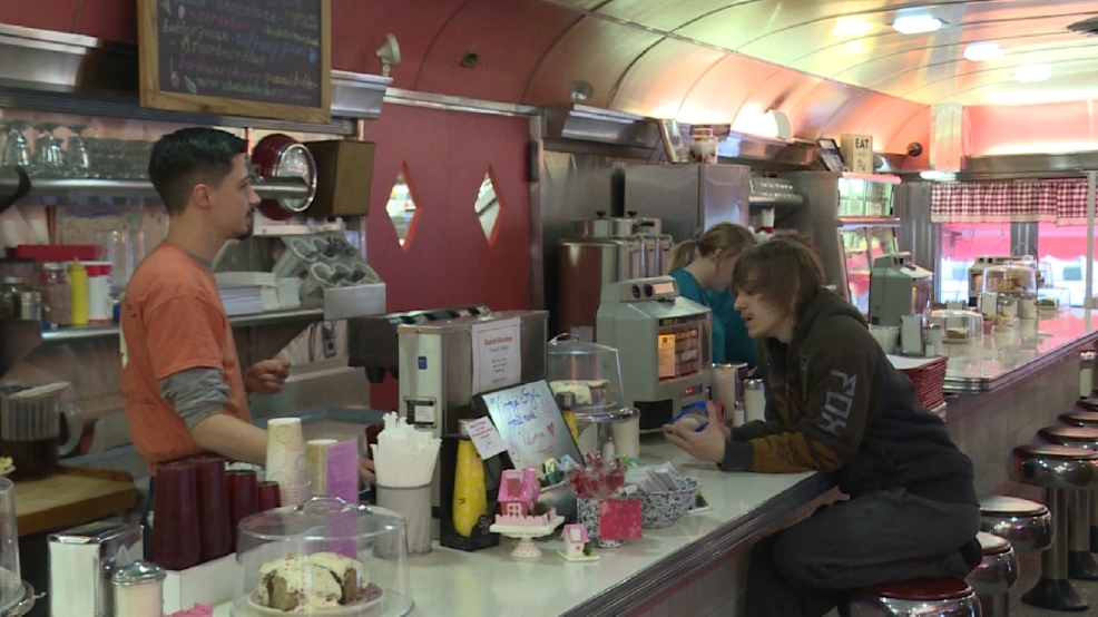 Local workers react to Governor Wolf's decision to keep SCI Frackville