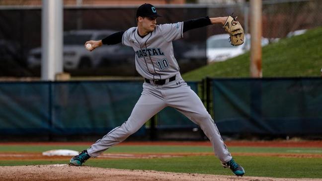 Louisiana Lafayette stuns #15 Coastal Carolina baseball again