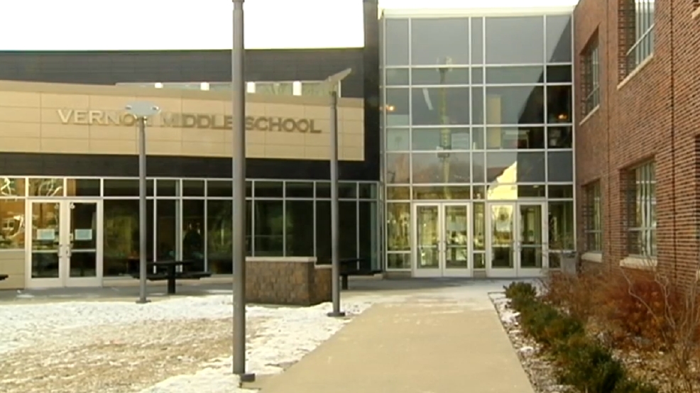 Mentors keep teachers in class KGAN