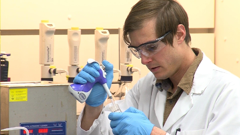 What's in weed? Sparks marijuana lab demonstrates testing process KRNV