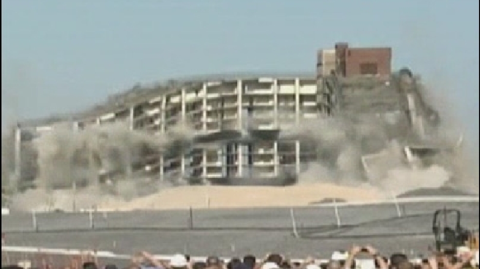 130610_building_demolish.jpg
