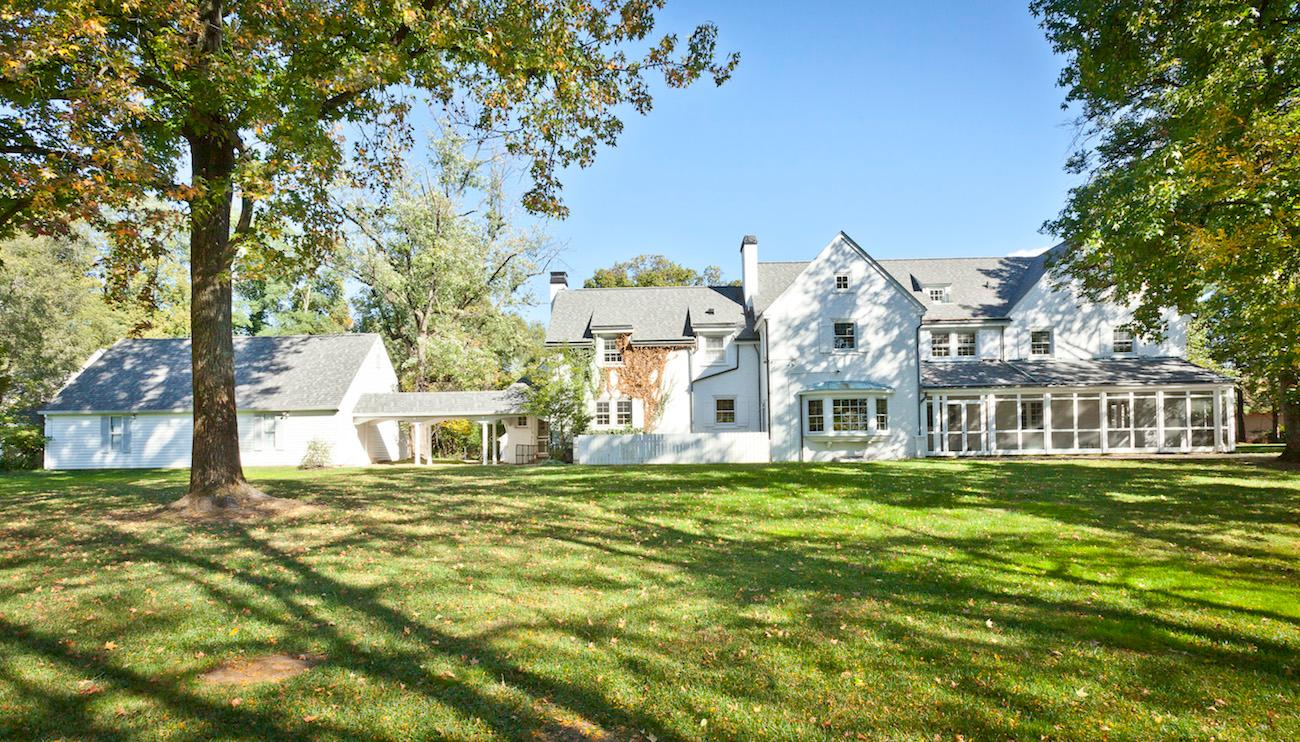 This MillionDollar Estate Was One Of The First Official Homes Of