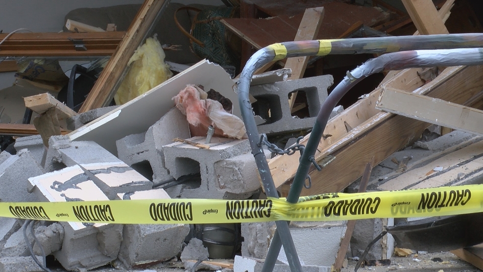 Car crashes into auto shop causing extensive damage | WPBN