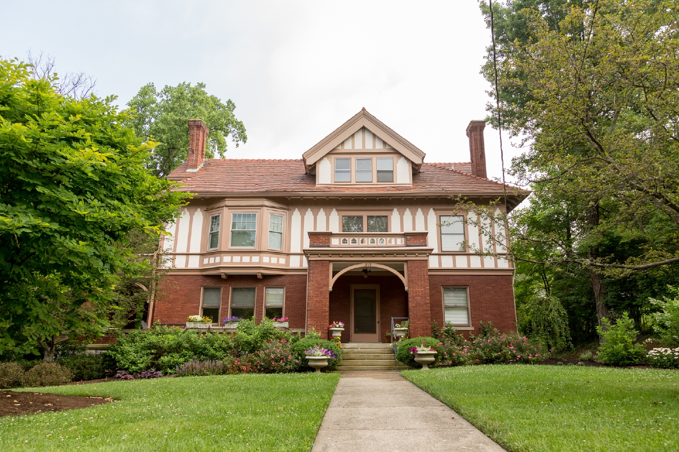 Photo Tour The Lovely Homes Of Clifton Cincinnati Refined